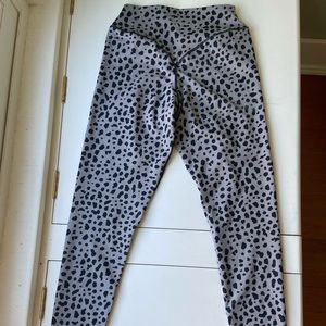 Balance Athletica Ascend Pant in Snow Leopard Midnight